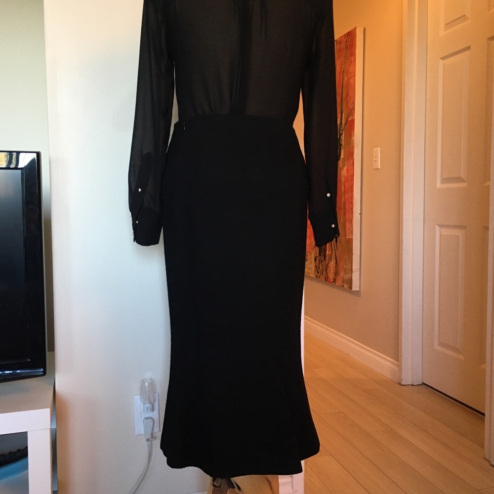 8 Long Midi Wool Skirt Ralph Lauren Collection Purple Label. Made in USA.